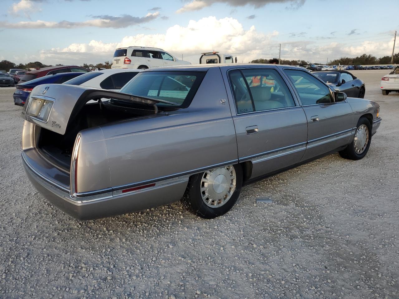 Lot #2947861293 1996 CADILLAC DEVILLE