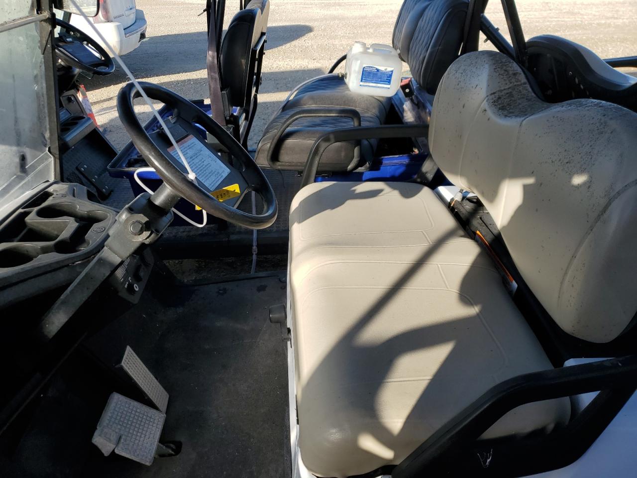 Lot #2995904985 2017 YAMAHA GOLF CART