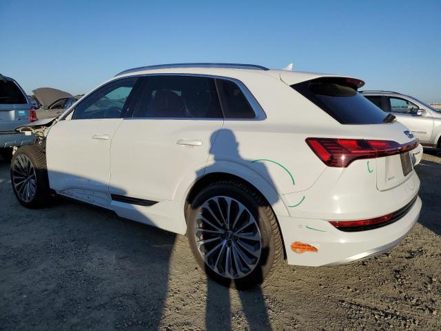 VIN WA1VABGE9KB025139 2019 AUDI E-TRON no.2