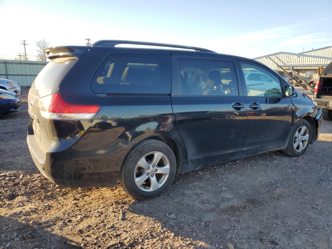 Lot #3052290691 2013 TOYOTA SIENNA LE