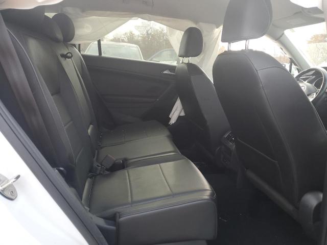 2018 VOLKSWAGEN TIGUAN SE - 3VV2B7AX5JM042199