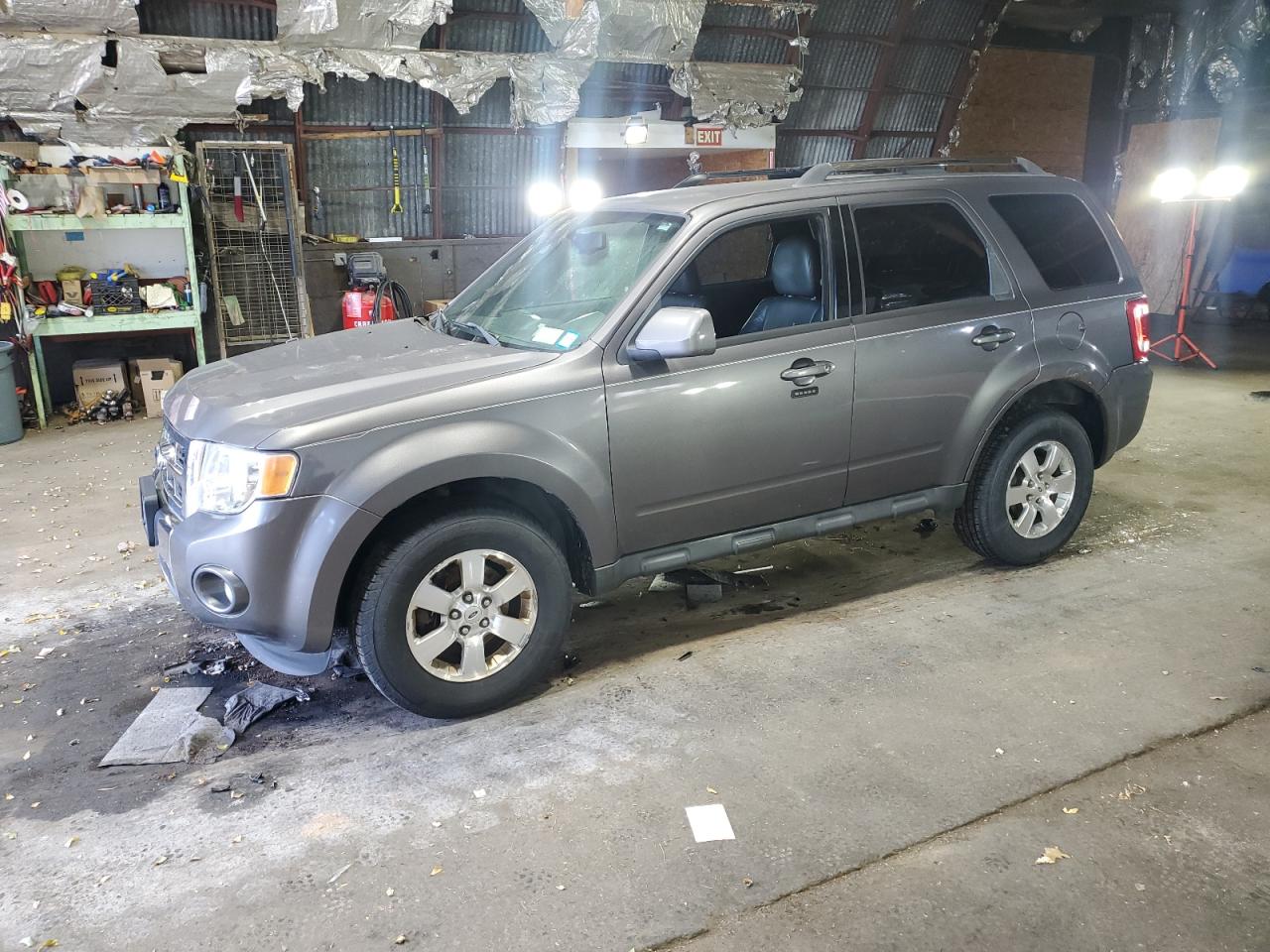 Lot #2952477391 2011 FORD ESCAPE LIM