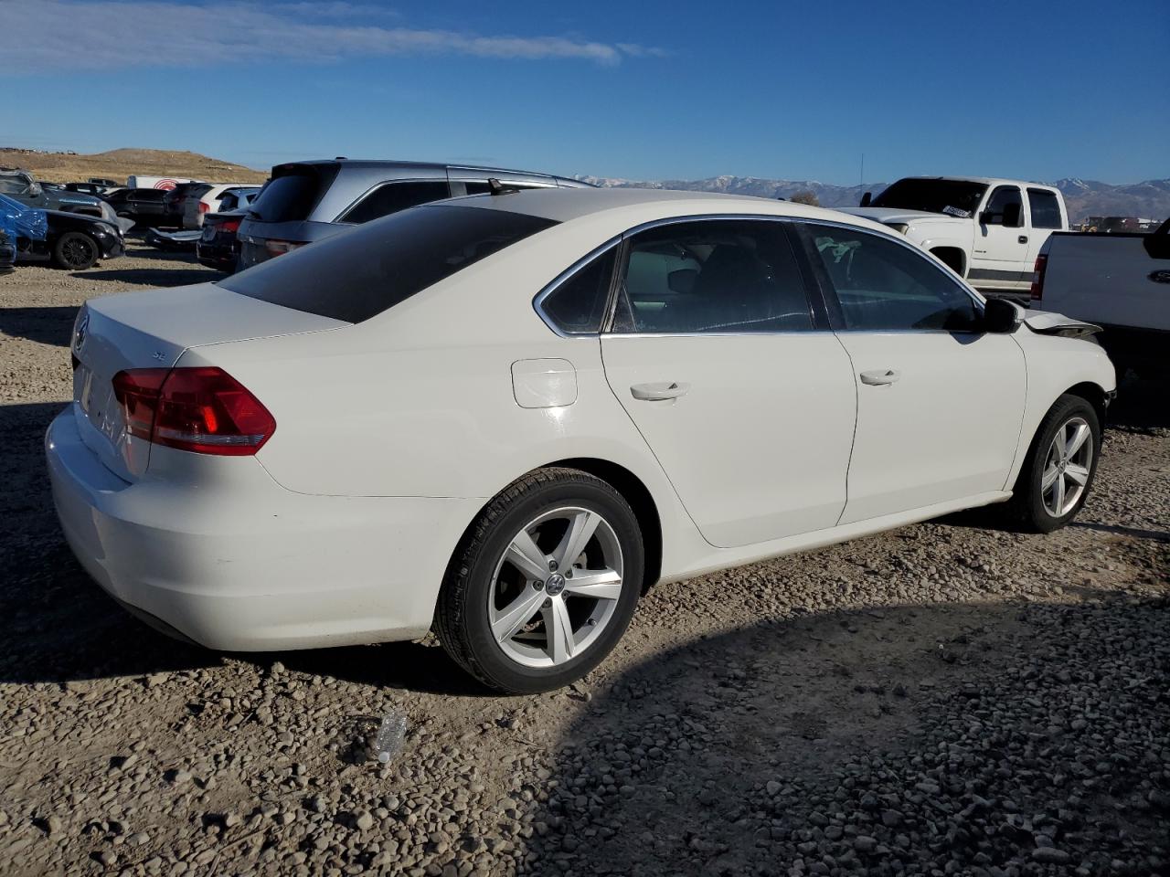 Lot #3045710308 2013 VOLKSWAGEN PASSAT SE