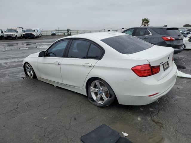 BMW 320 I XDRI 2014 white sedan 4d gas WBA3C3G53ENS70564 photo #3