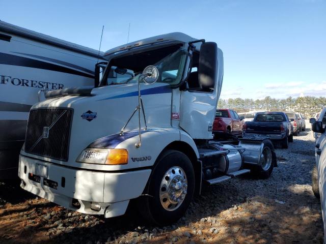 VOLVO VNL 2003 white  diesel 4V4M19UF23N344281 photo #3