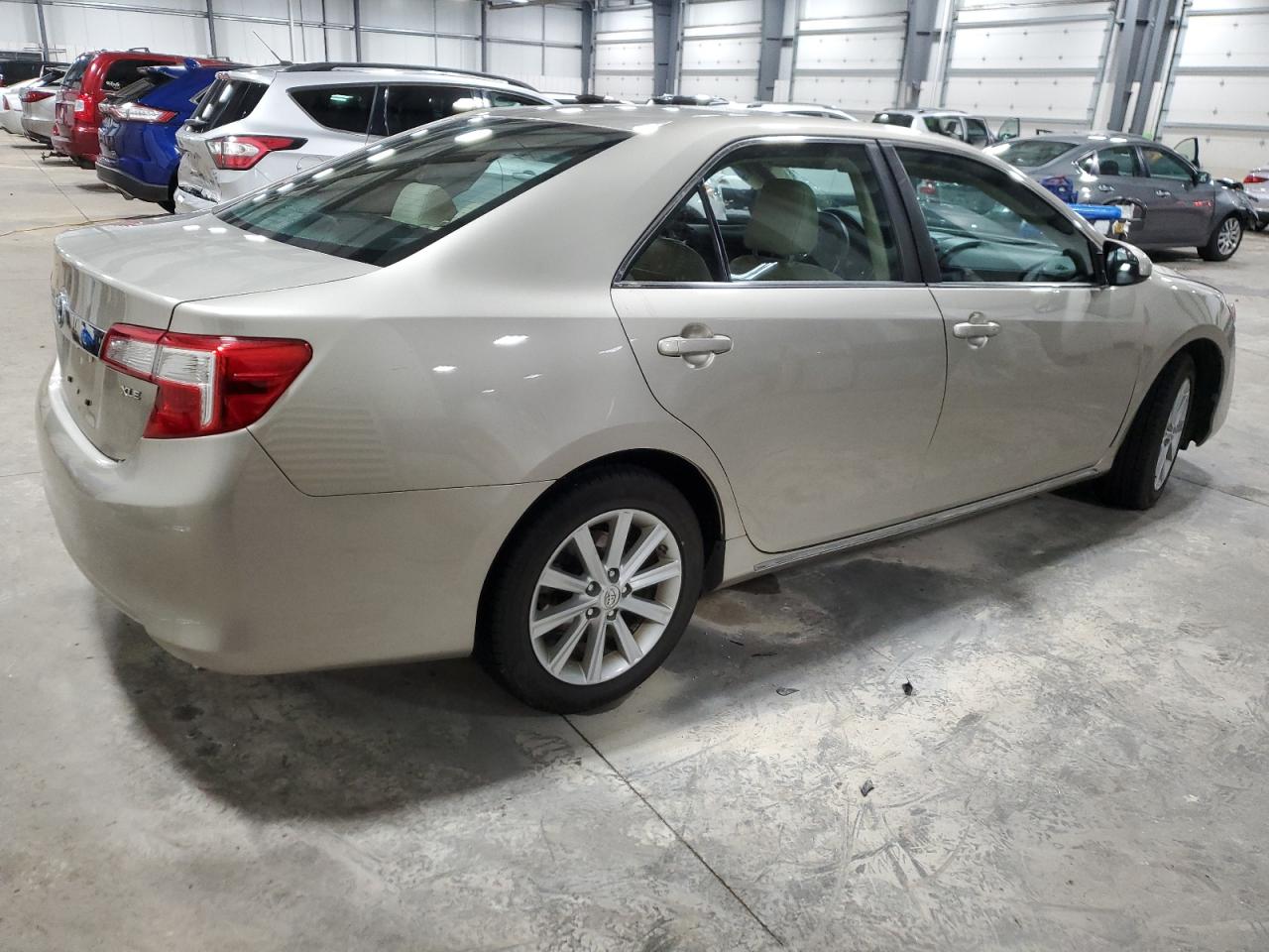 Lot #2952876915 2014 TOYOTA CAMRY L