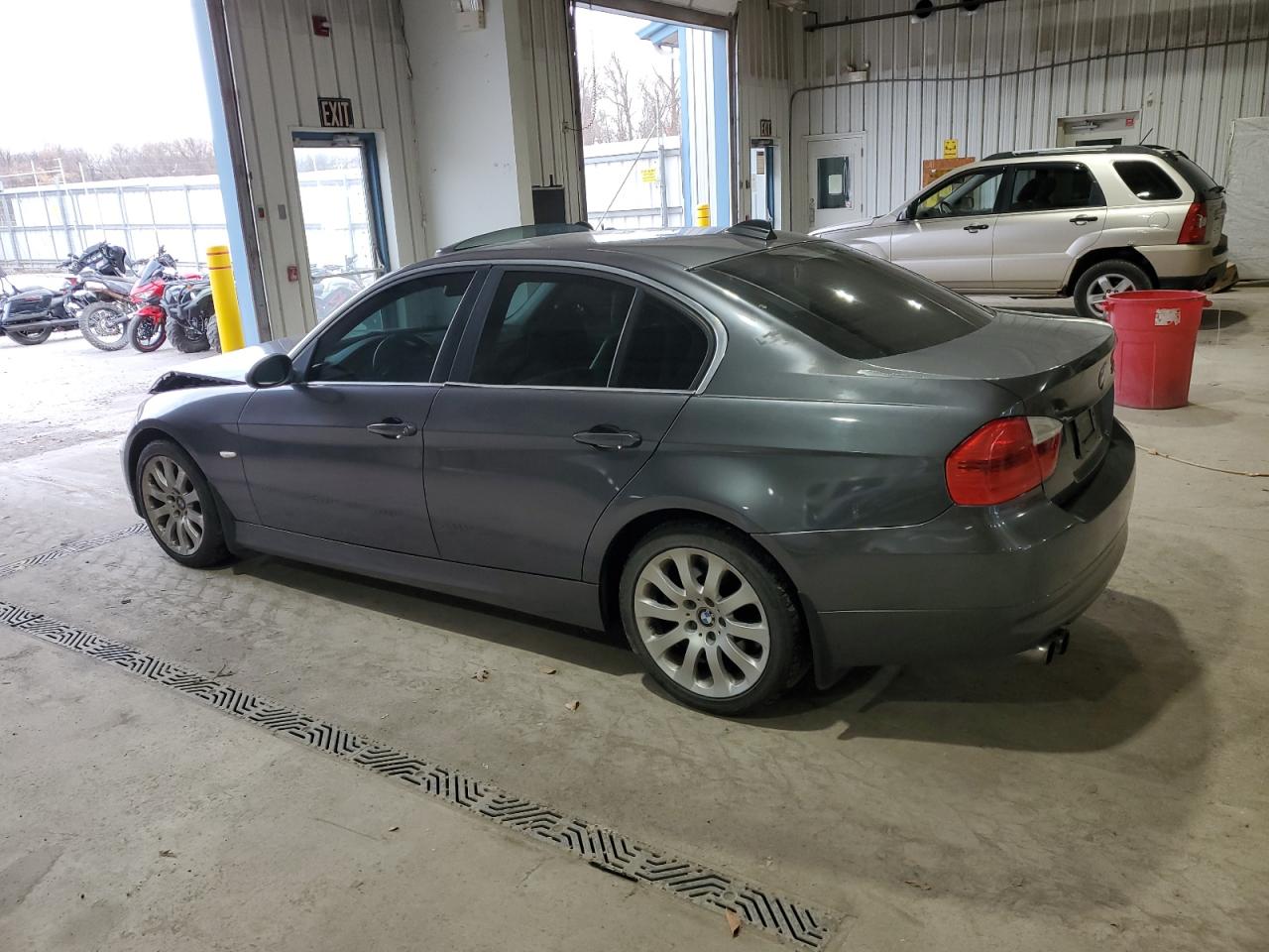 Lot #3041847421 2006 BMW 330 I