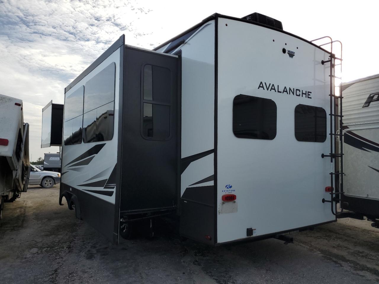 Lot #3033129006 2021 KEYSTONE AVALANCHE