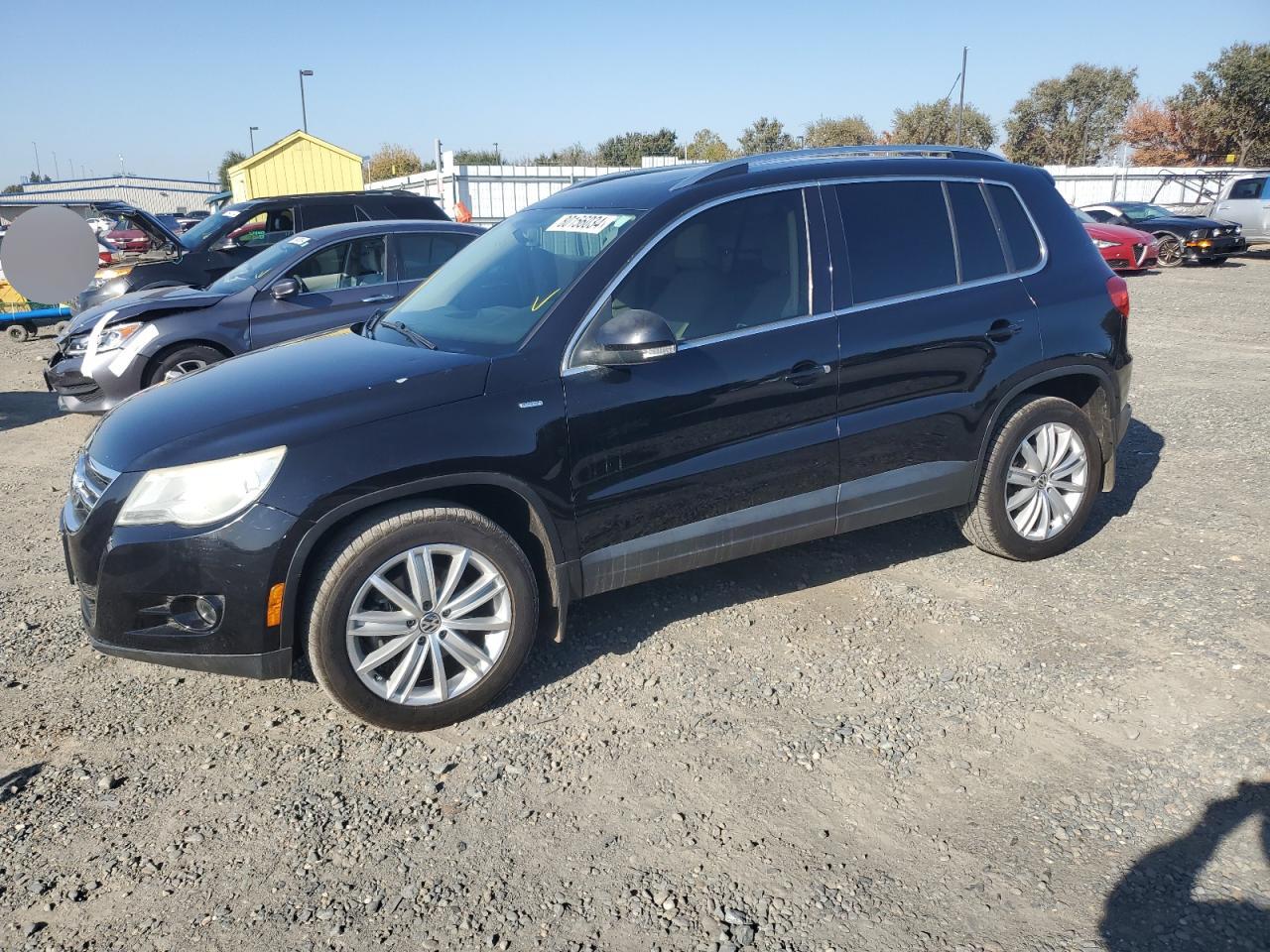 Lot #2977109174 2010 VOLKSWAGEN TIGUAN SE