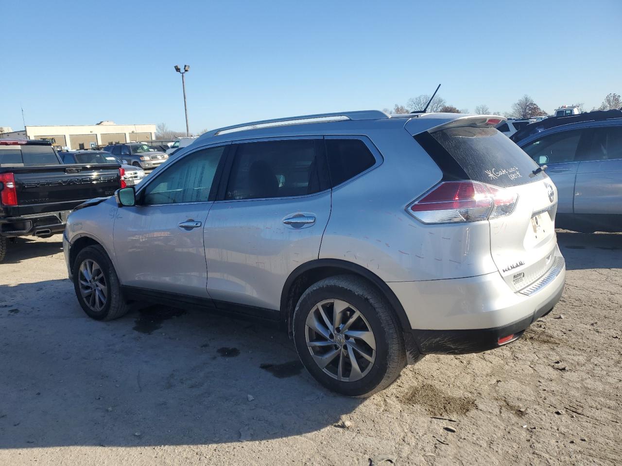 Lot #2991411853 2015 NISSAN ROGUE S