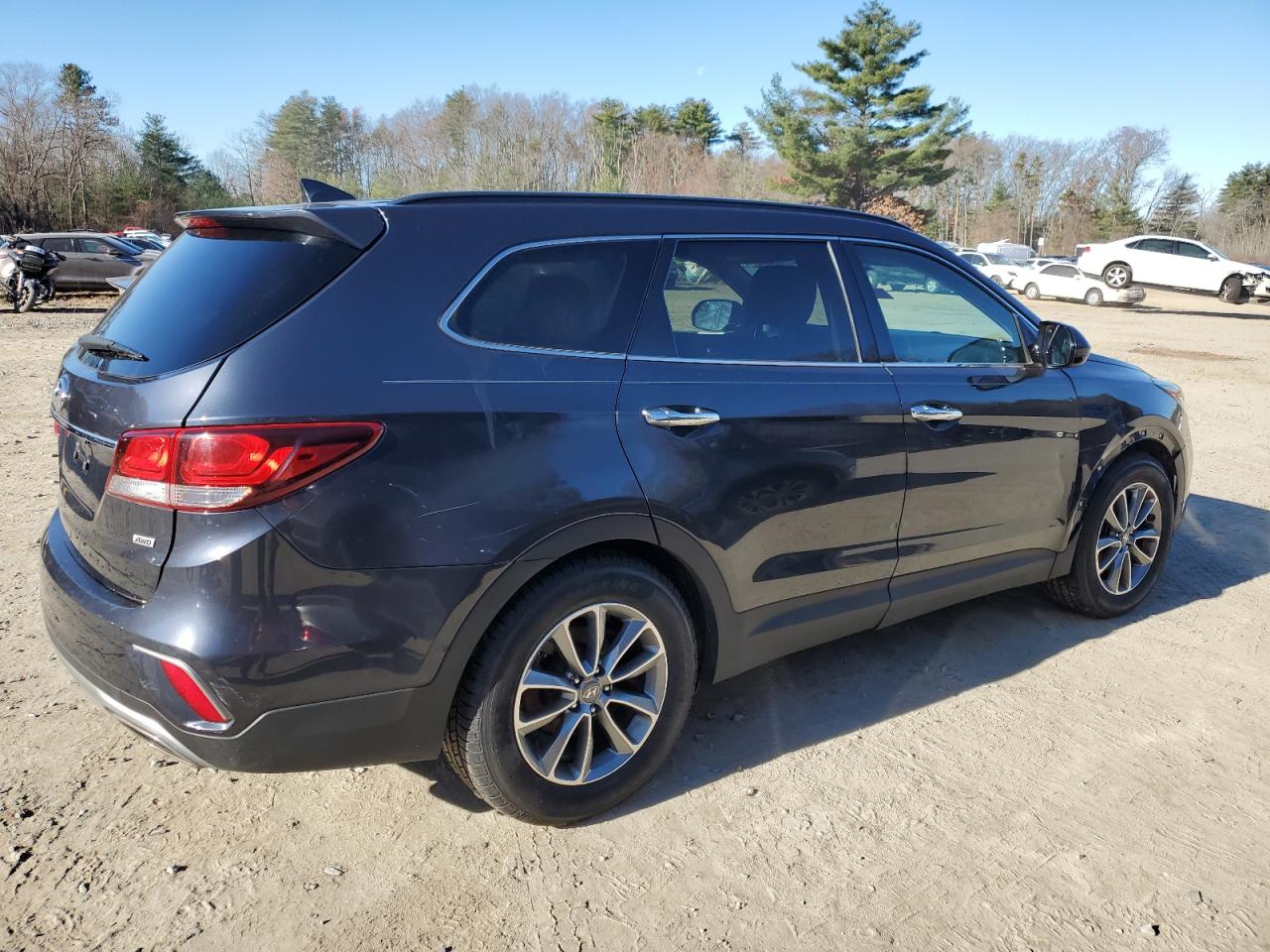 Lot #2995777497 2017 HYUNDAI SANTA FE S