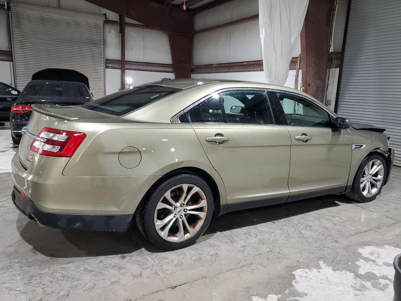 Lot #3009109411 2013 FORD TAURUS SEL