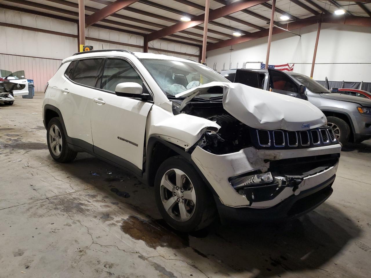 Lot #2989152622 2020 JEEP COMPASS LA