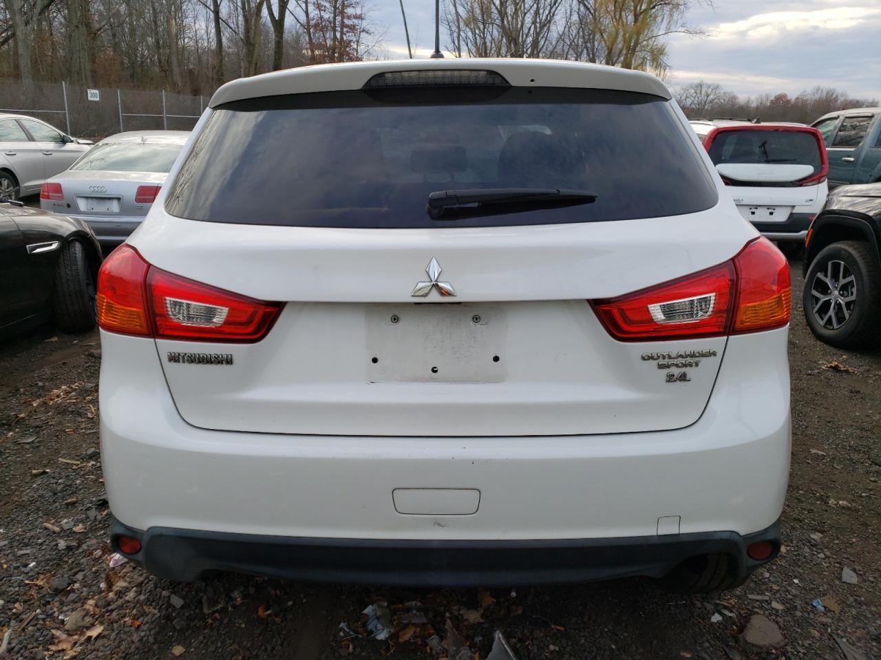 Lot #3034279123 2016 MITSUBISHI OUTLANDER