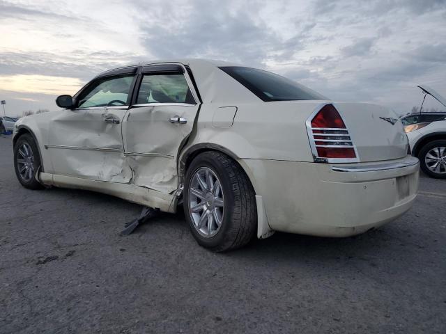 CHRYSLER 300C 2005 white  gas 2C3AA63HX5H502205 photo #3