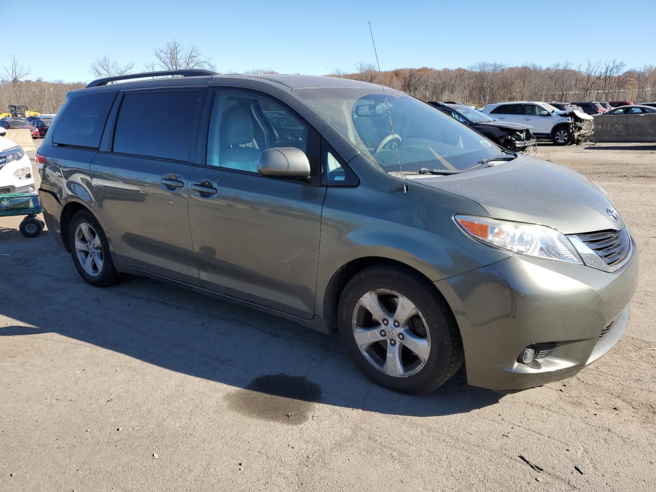 Lot #3048481871 2011 TOYOTA SIENNA LE