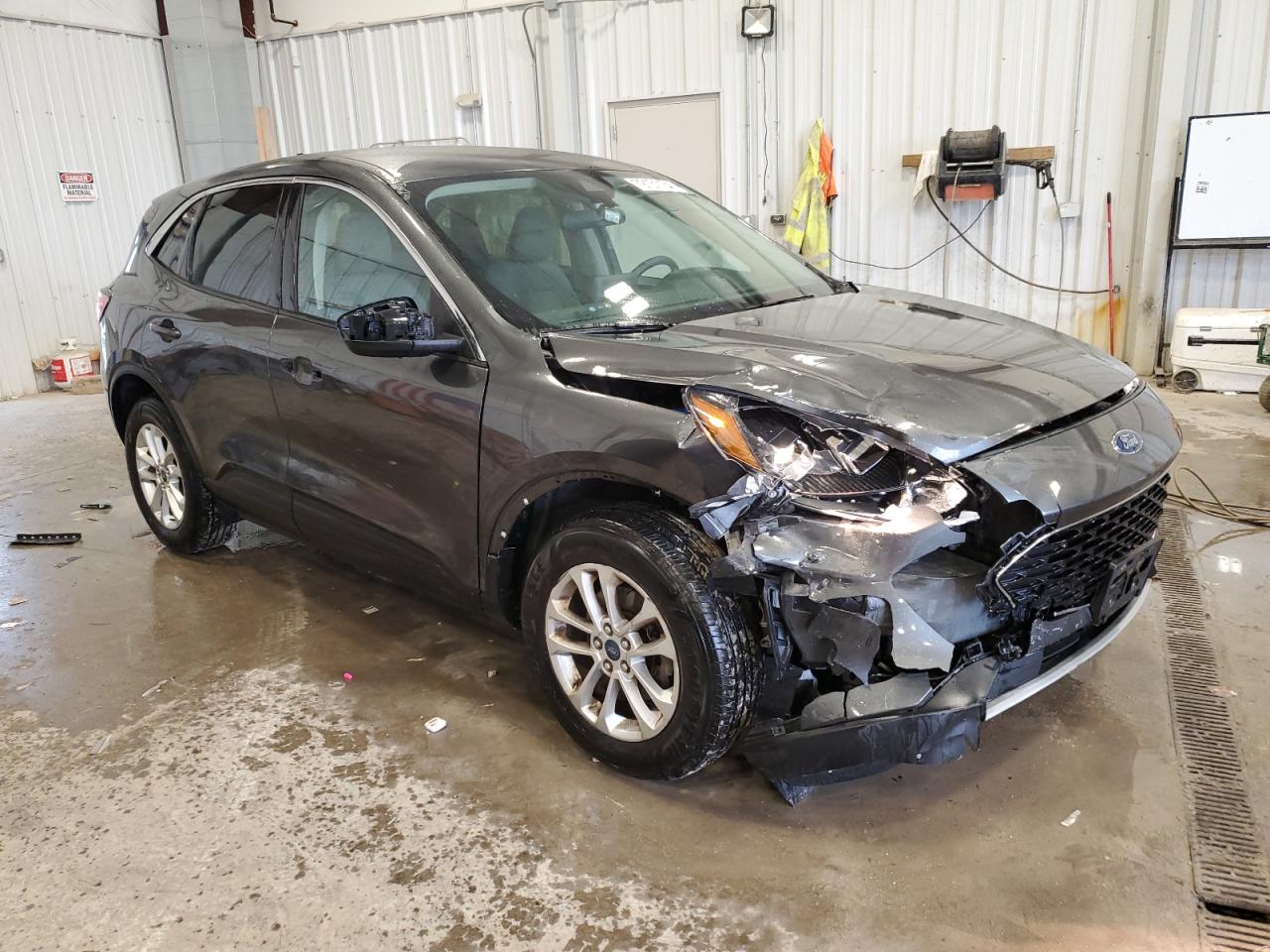 Lot #2991779244 2020 FORD ESCAPE SE