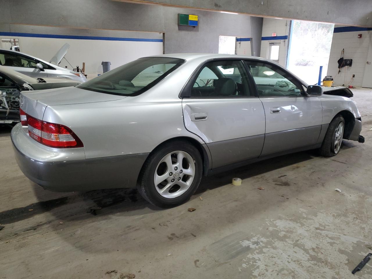 Lot #2989025531 2001 LEXUS ES 300