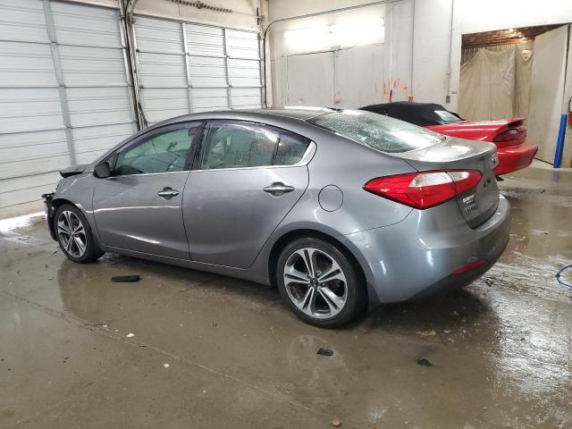 VIN KNAFX4A84F5305852 2015 KIA FORTE no.2