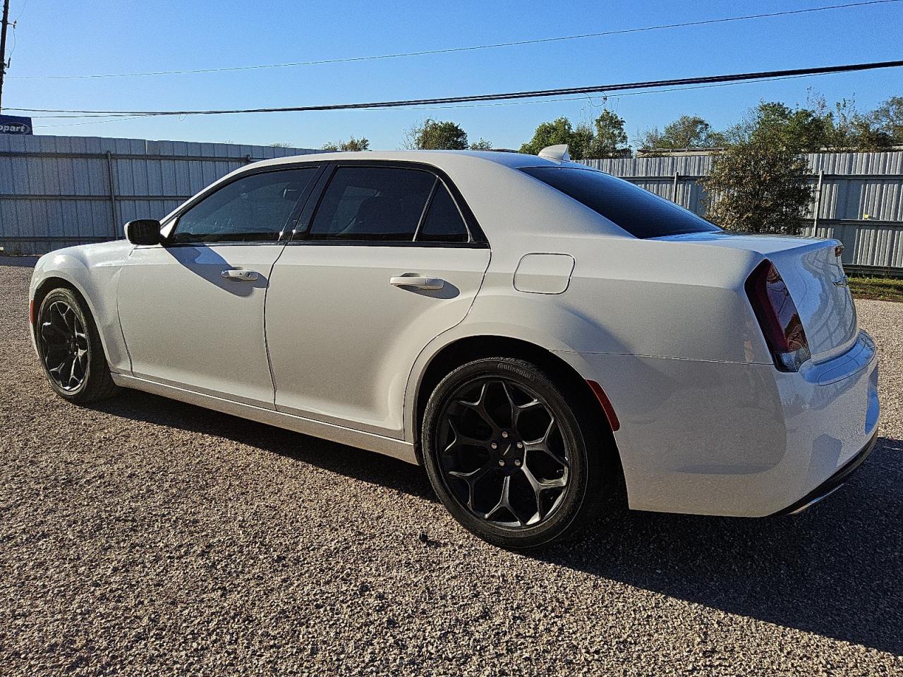 Lot #3028426218 2019 CHRYSLER 300 S