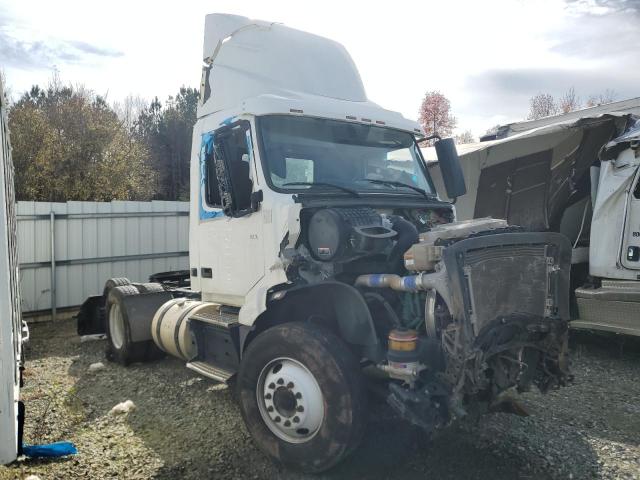 2019 VOLVO VN VNL #3024698743