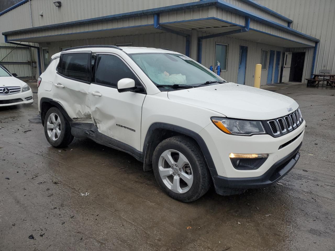 Lot #3028499939 2020 JEEP COMPASS LA