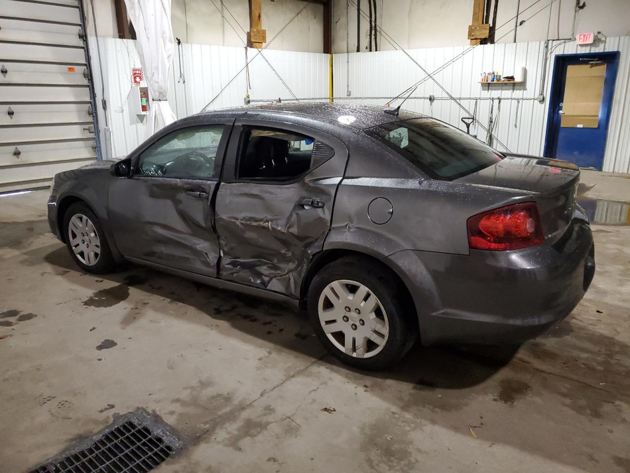 Lot #3003902632 2014 DODGE AVENGER SE