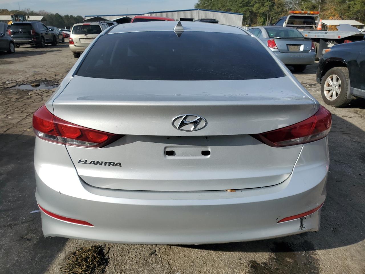 Lot #3034270089 2017 HYUNDAI ELANTRA SE