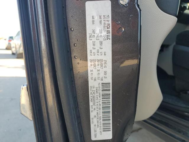 2016 CHRYSLER TOWN & COU - 2C4RC1BG6GR223027