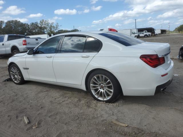 VIN WBAYA8C57ED228399 2014 BMW 7 SERIES no.2