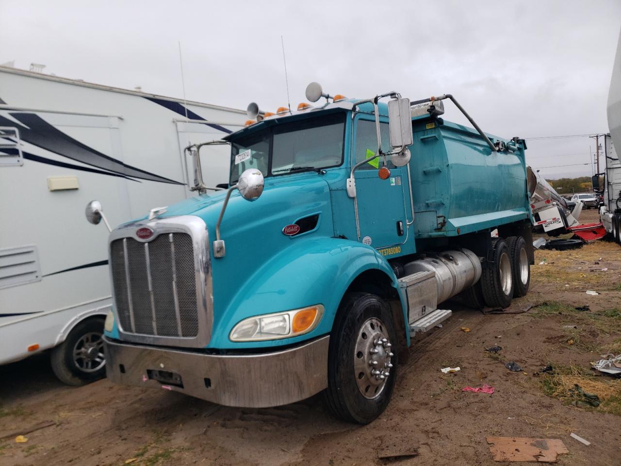 Lot #2988600276 2015 PETERBILT 384