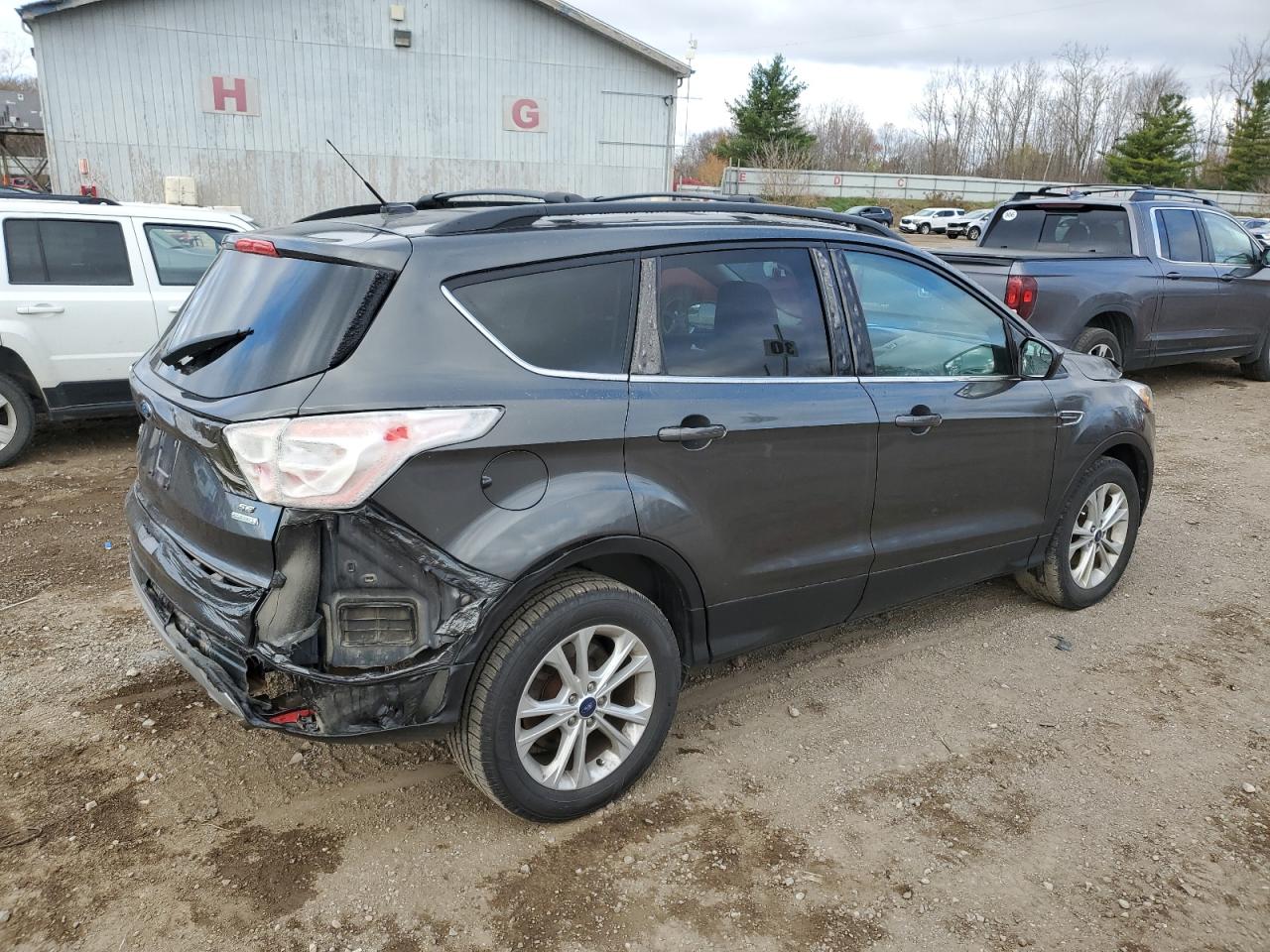 Lot #3033354816 2017 FORD ESCAPE SE