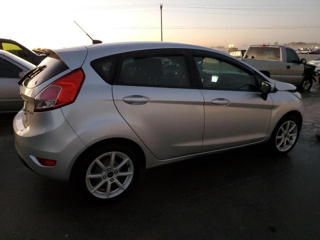 VIN 3FADP4EJ2KM124427 2019 FORD FIESTA no.3