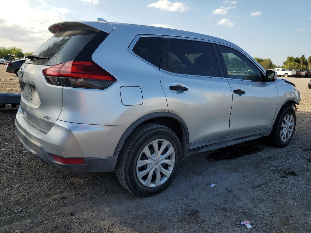 Lot #2976976712 2017 NISSAN ROGUE S