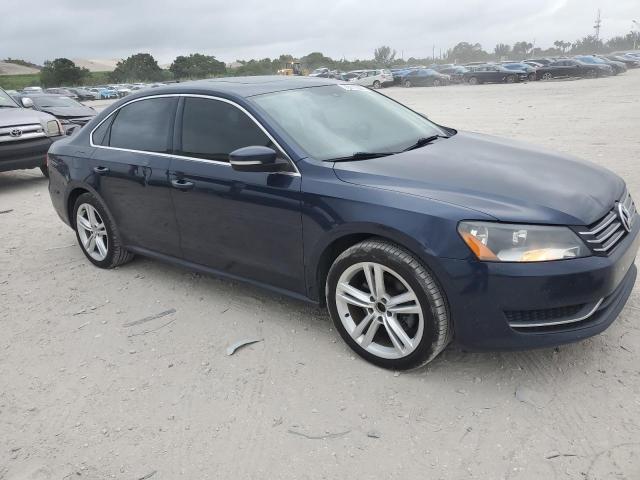 VIN 1VWBS7A33EC088274 2014 VOLKSWAGEN PASSAT no.4