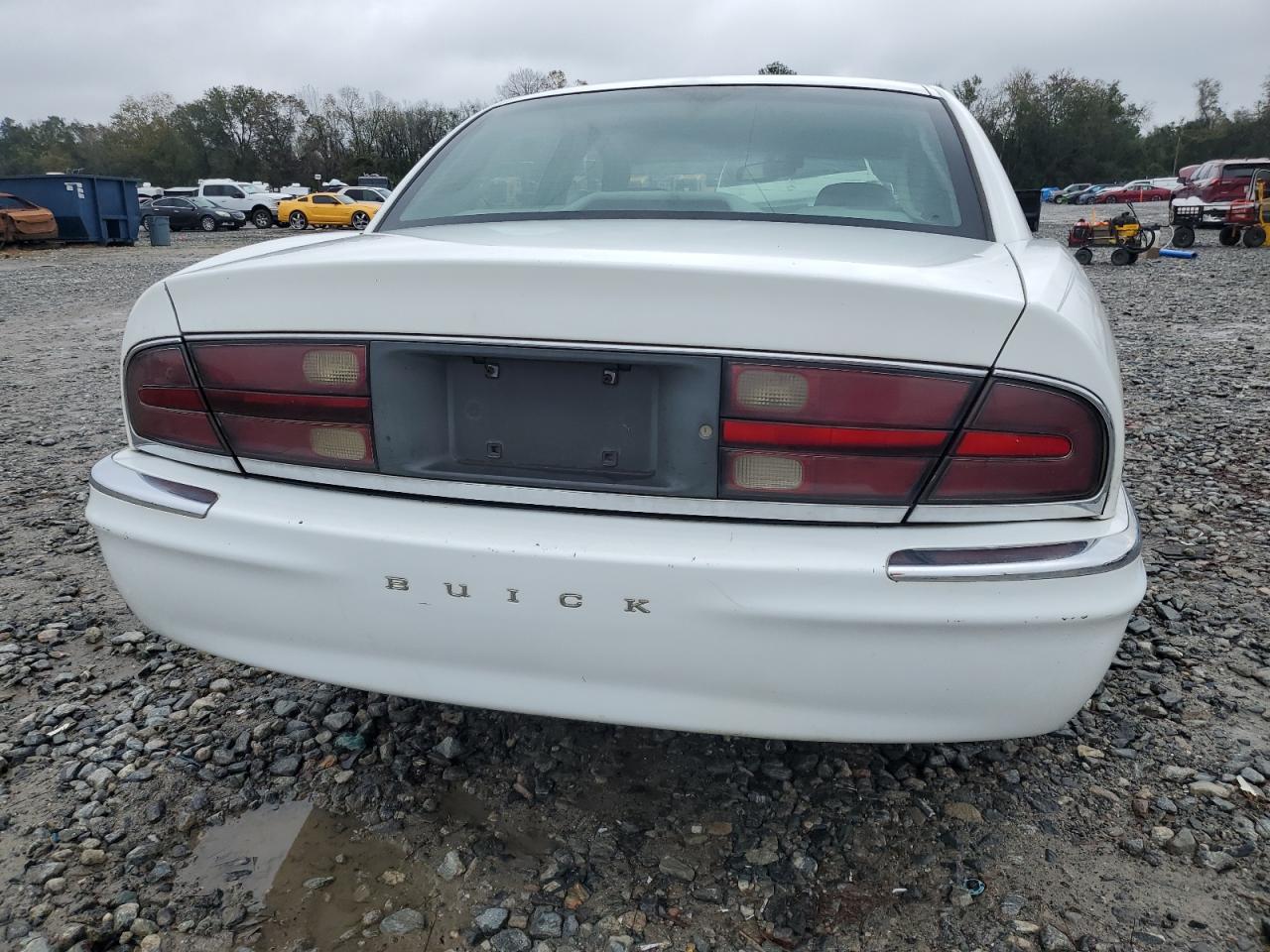 Lot #3008951588 2000 BUICK PARK AVENU