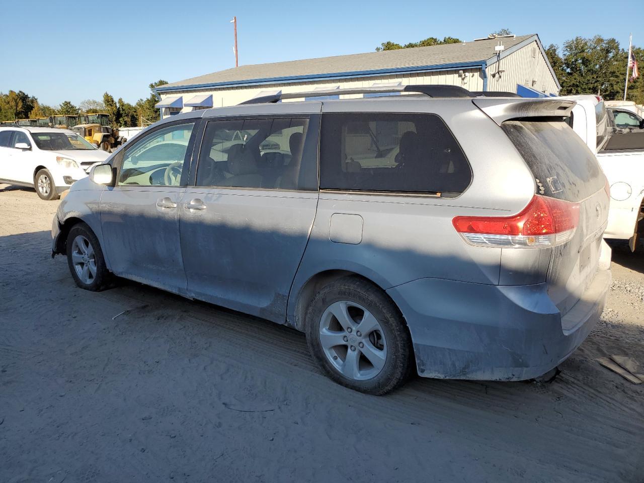 Lot #2964207850 2011 TOYOTA SIENNA LE