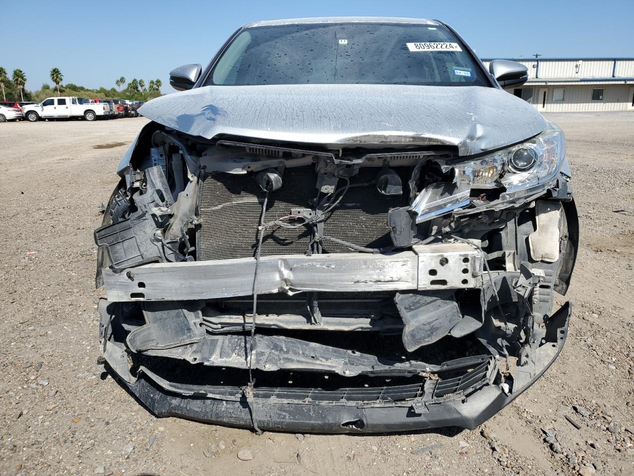 Lot #2991042190 2017 TOYOTA HIGHLANDER