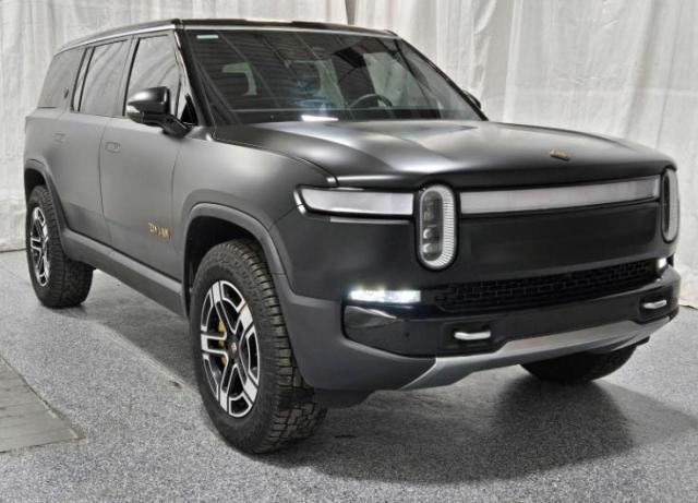 VIN 7PDSGABL2PN020404 2023 Rivian R1S, Launch Edition no.1