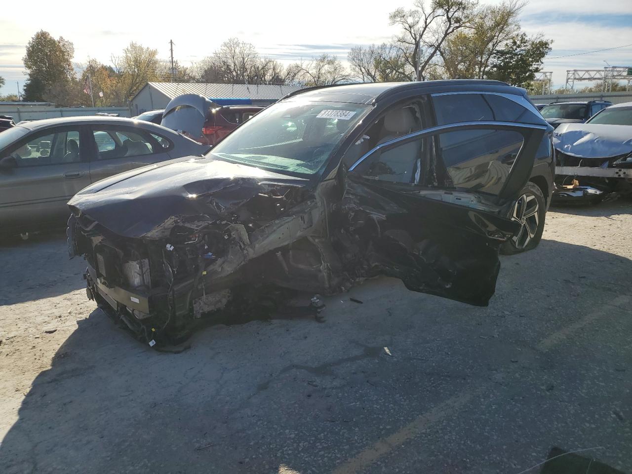  Salvage Hyundai TUCSON