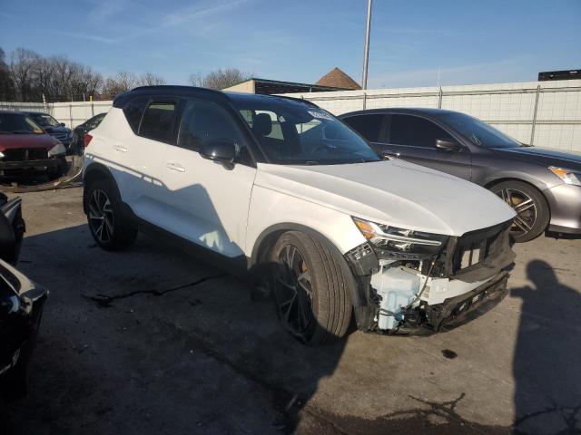 2022 VOLVO XC40 T5 R- - YV4162UM0N2725201