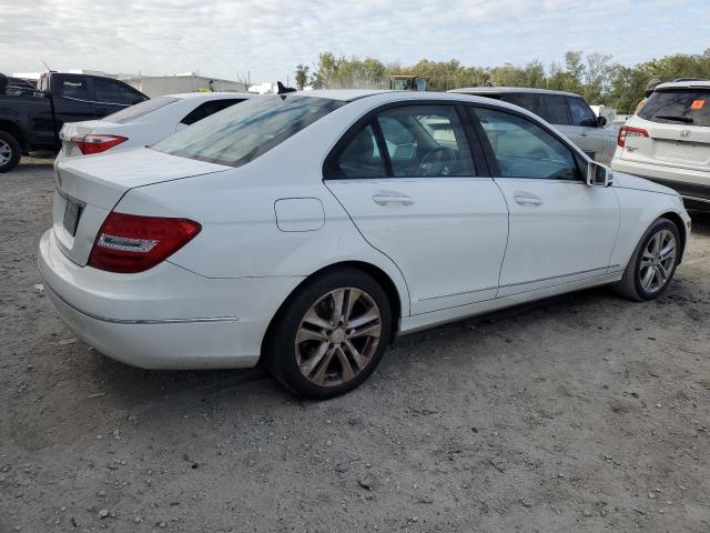 VIN WDDGF4HB2DR271448 2013 MERCEDES-BENZ C-CLASS no.3