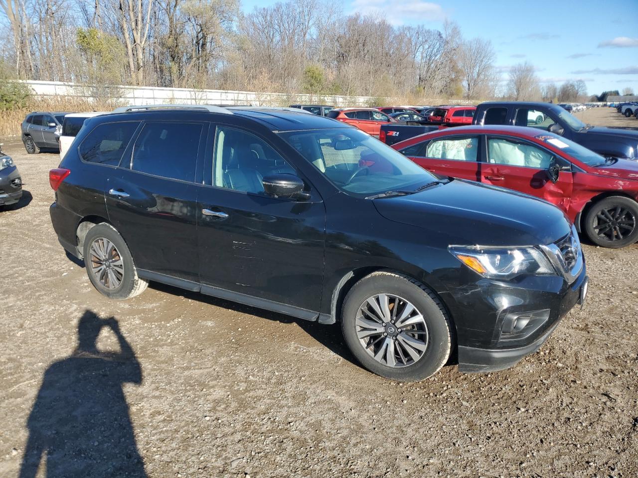 Lot #3048378745 2017 NISSAN PATHFINDER