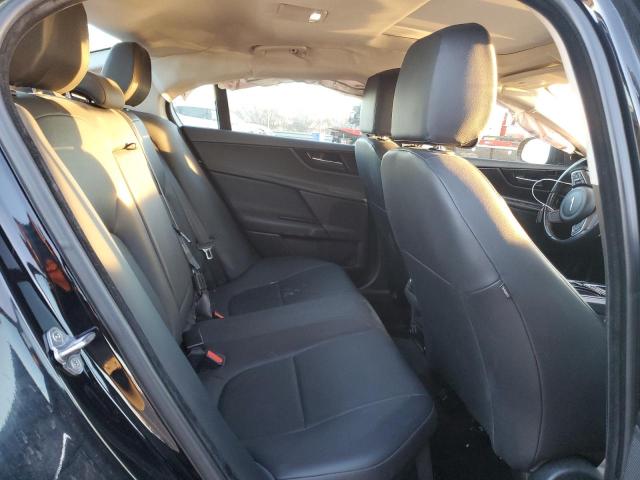2017 JAGUAR XE SAJAR4BG8HA978197