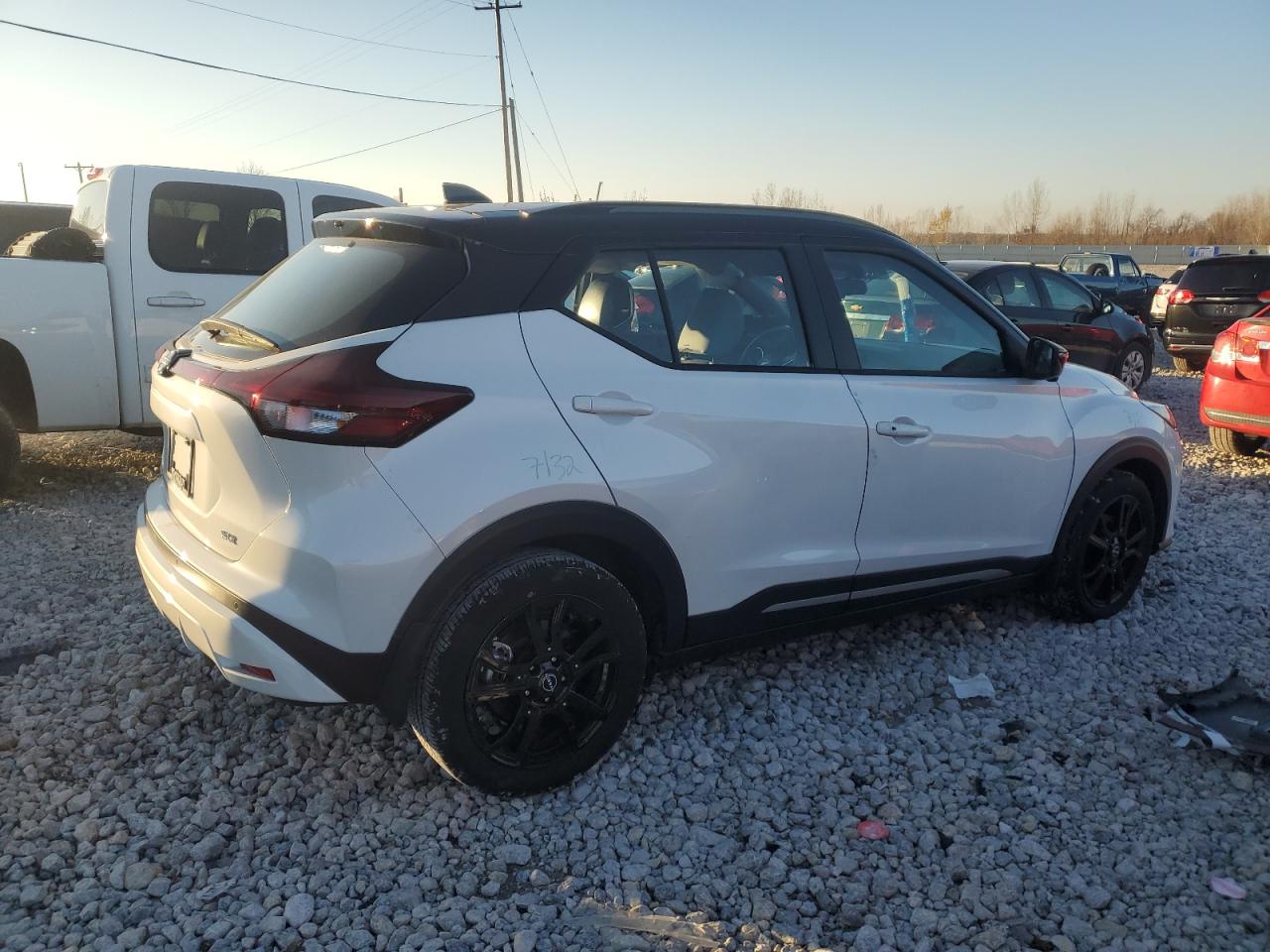 Lot #3028439224 2023 NISSAN KICKS SR