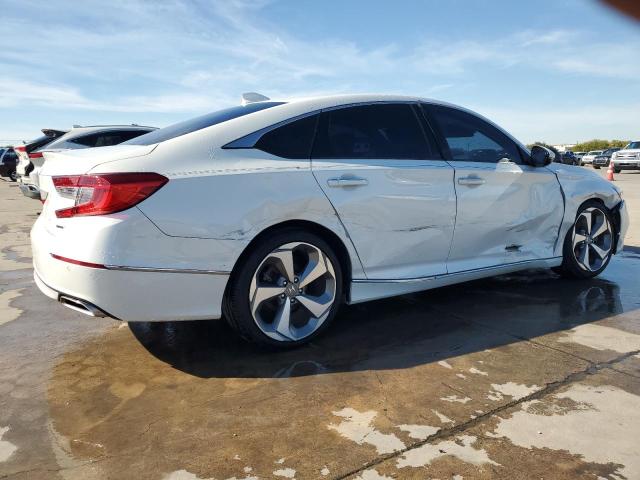 HONDA ACCORD TOU 2018 white  gas 1HGCV1F92JA144138 photo #4