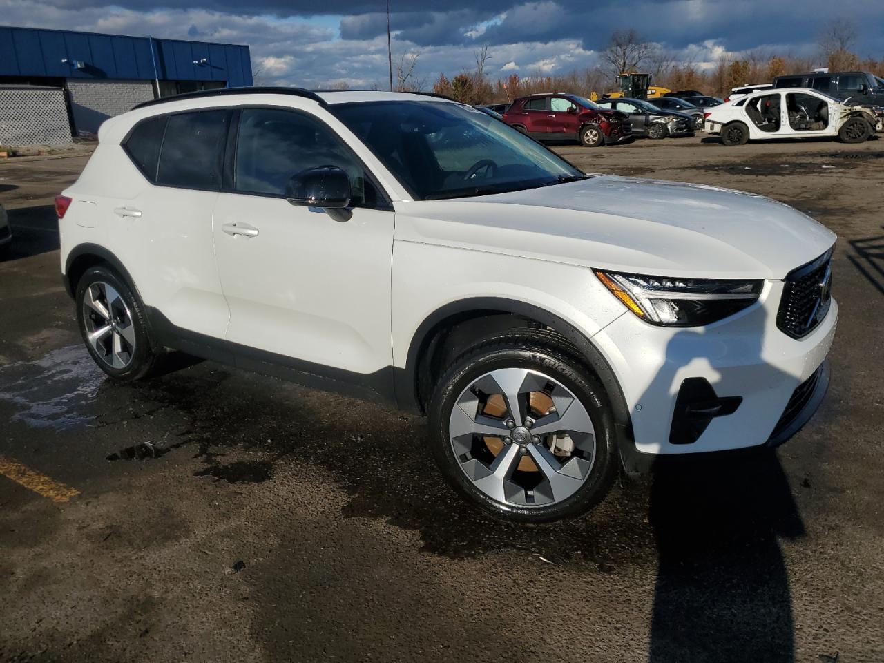 Lot #3024193836 2023 VOLVO XC40 PLUS