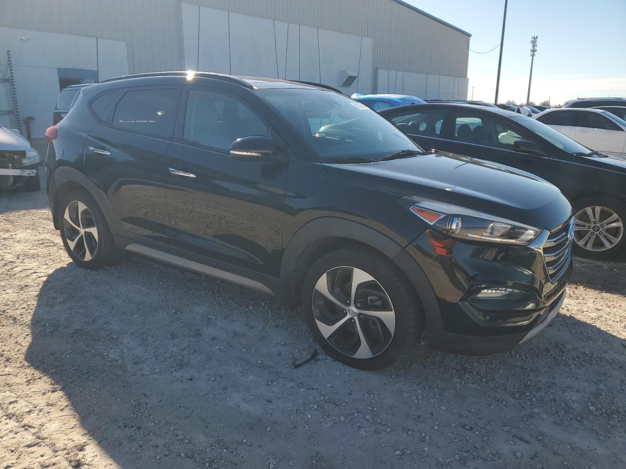 Lot #2991308097 2017 HYUNDAI TUCSON LIM