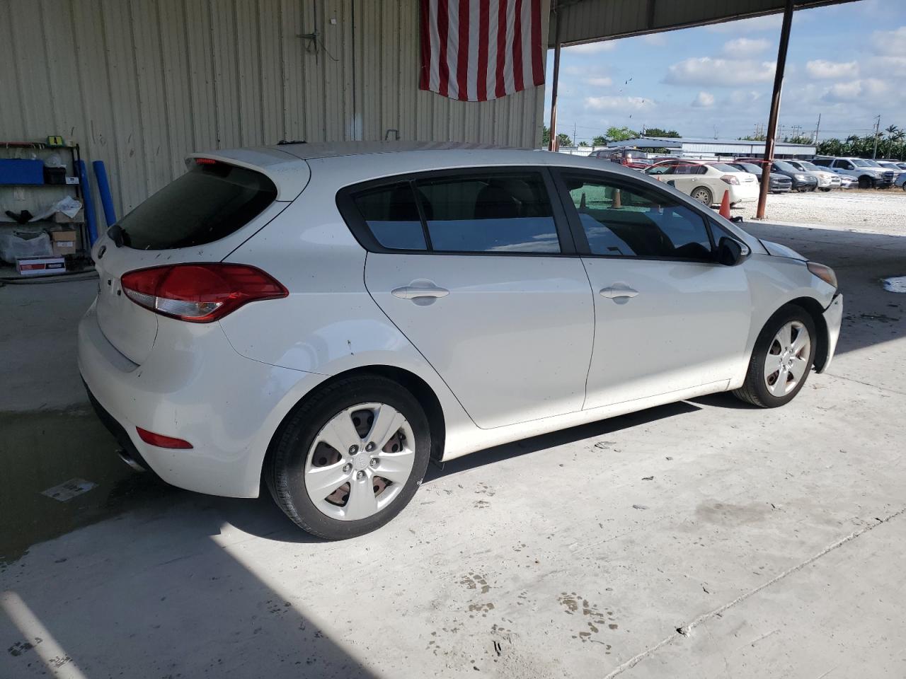 Lot #3020924679 2016 KIA FORTE LX