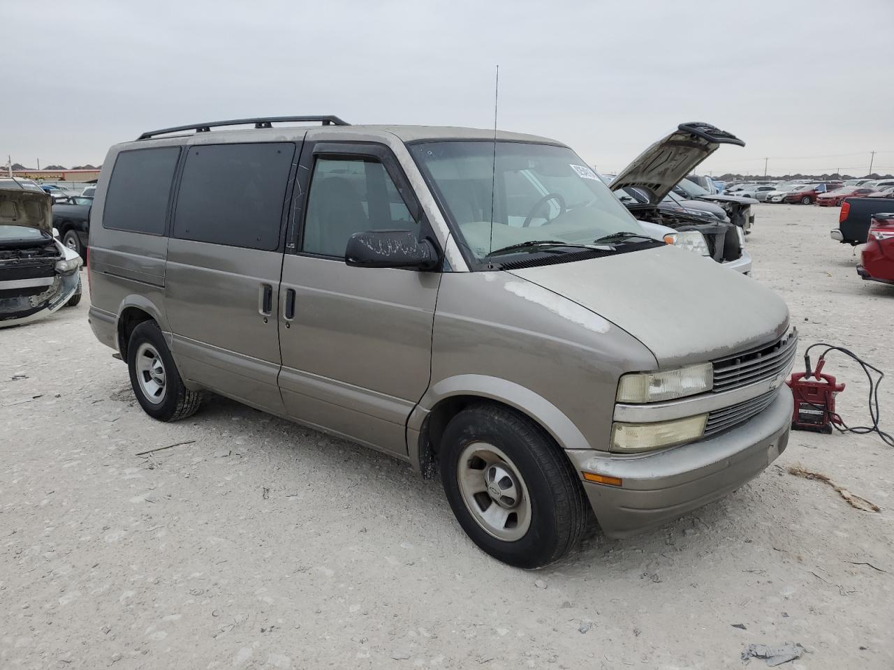 Lot #3021076387 1999 CHEVROLET ASTRO